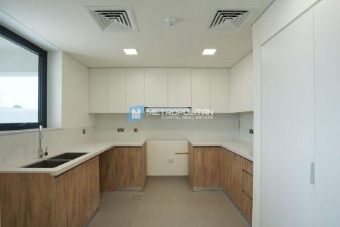 Townhouse de 3 dormitorios en  Yas Island, UAE No. 140088 10