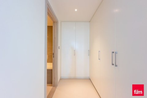 Квартира с 3 спальнями №120215 16