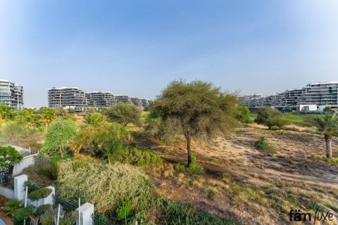 6 bedrooms Villa  No. 120214 2