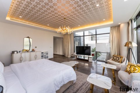 6 bedrooms Villa  No. 120214 11