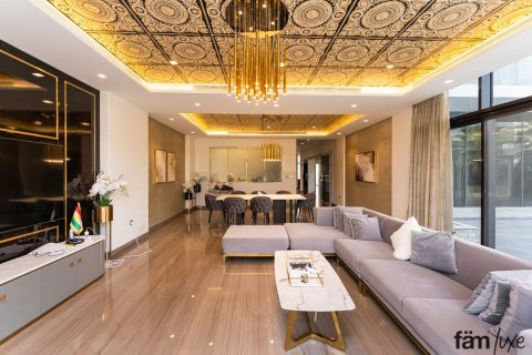 6 bedrooms Villa  No. 120214 19