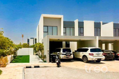 4 bedrooms Townhouse in Villanova, UAE No. 200878 3
