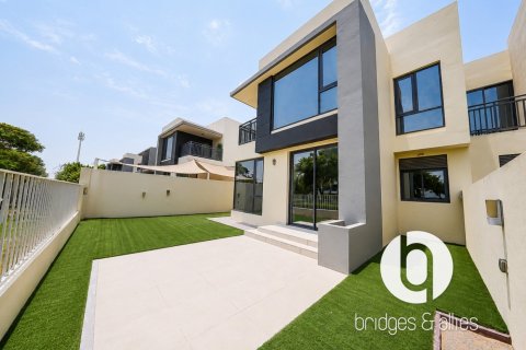 Villa de 4 chambres à Dubai Hills Estate, UAE No. 165630 3