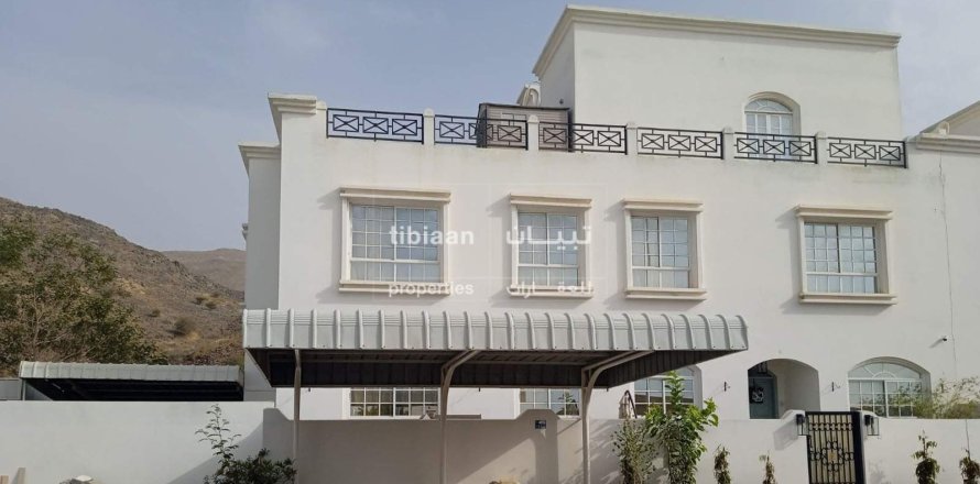 6 bedrooms Twin Villa in Muscat, Oman No. 53708