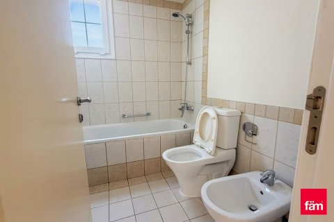 3 bedrooms Townhouse in Dubai, UAE No. 173269 10