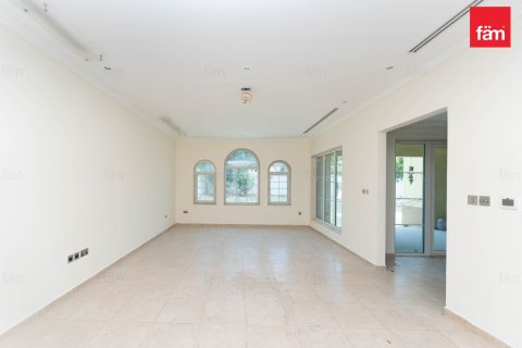 3 bedrooms Villa in Jumeirah Park, UAE No. 173264 9