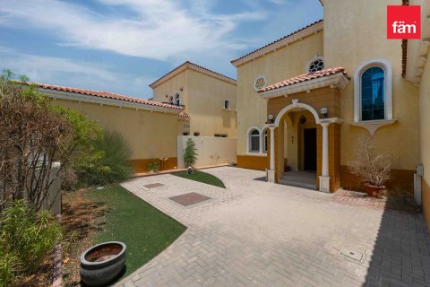 3 bedrooms Villa in Jumeirah Park, UAE No. 173264 4