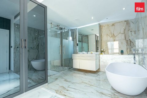 Квартира с 3 спальнями №120400 22