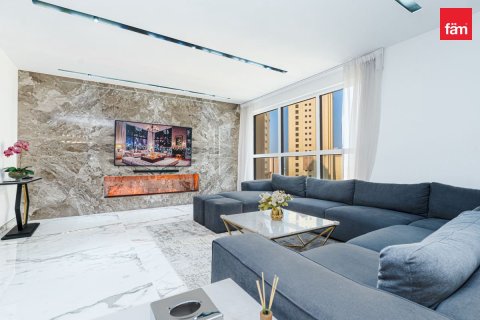 Квартира с 3 спальнями №120400 2