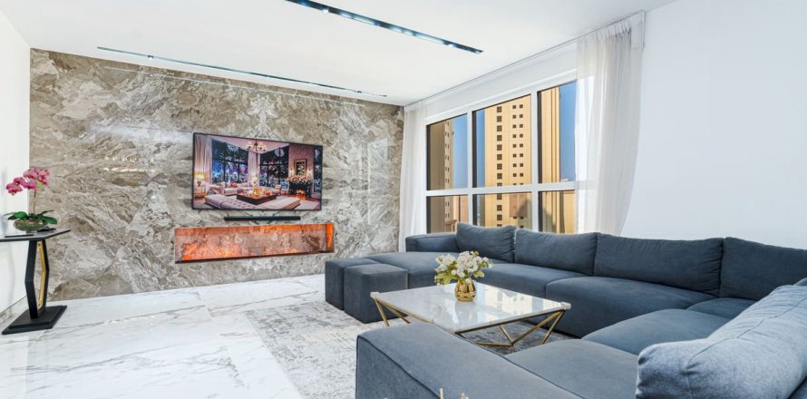 Квартира с 3 спальнями №120400