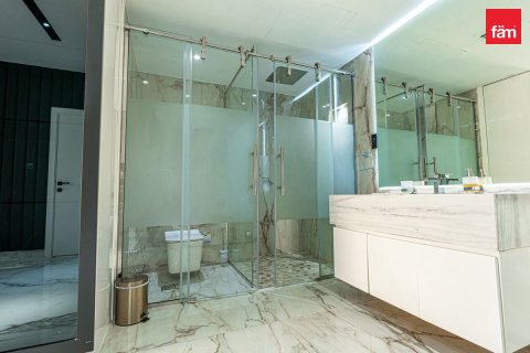 Квартира с 3 спальнями №120400 24