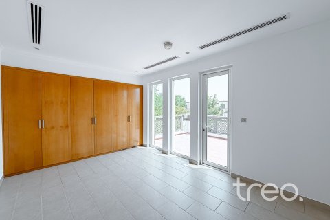 3 bedrooms Villa in Regional, UAE No. 199034 4