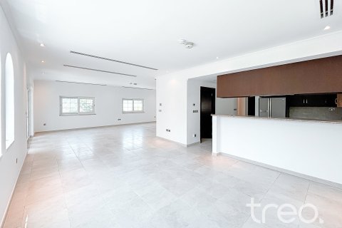 3 bedrooms Villa in Legacy, UAE No. 199030 8