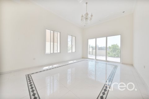 5 bedrooms Villa in The Villa, UAE No. 199032 13