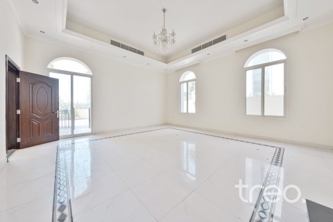 5 bedrooms Villa in The Villa, UAE No. 199032 11