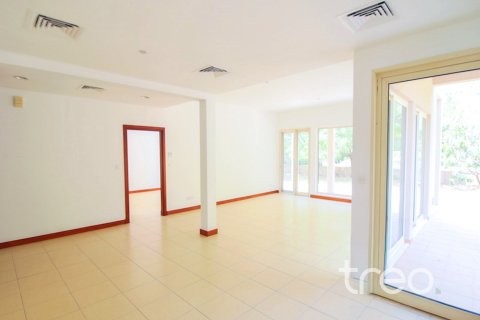 3 bedrooms Villa in Saheel, UAE No. 199031 7