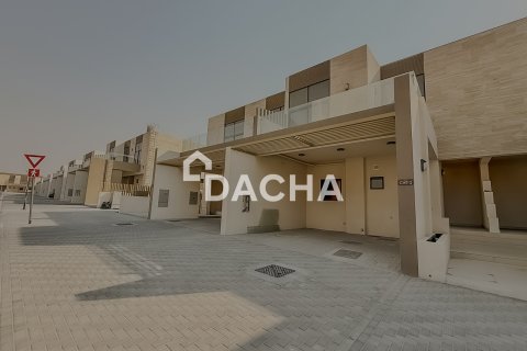 4 bedrooms Townhouse in District 11, UAE No. 198481