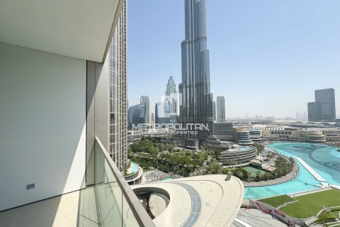 Квартира с 2 спальнями в Opera District, ОАЭ №77774 2