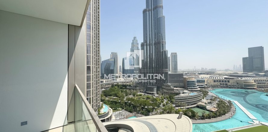 Квартира с 2 спальнями в Opera District, ОАЭ №77774