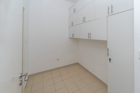 Квартира с 3 спальнями в Zahra Apartments, ОАЭ №160190 16