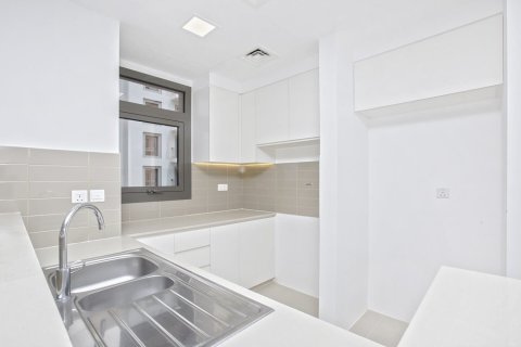 Квартира с 3 спальнями в Zahra Apartments, ОАЭ №160190 4