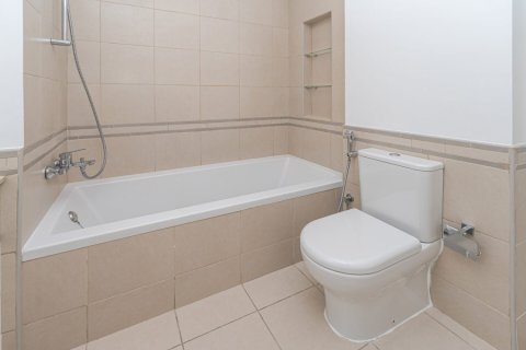 Квартира с 3 спальнями в Zahra Apartments, ОАЭ №160190 7