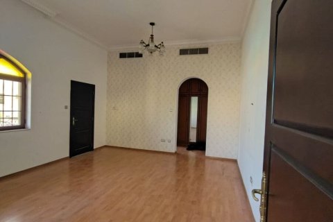 Вилла с 5 спальнями в Al Barsha 2, ОАЭ №160192 3