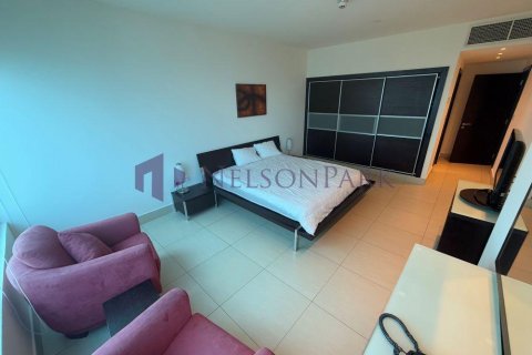 3 bedrooms Apartment in Doha, Qatar No. 57722 10