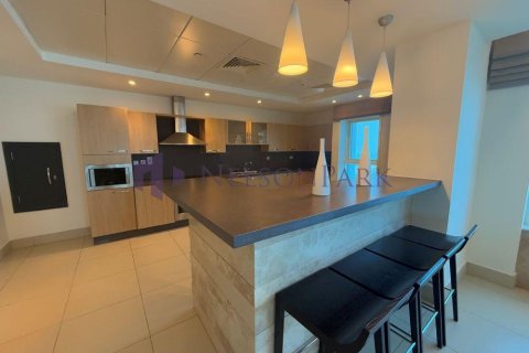 3 bedrooms Apartment in Doha, Qatar No. 57722 2