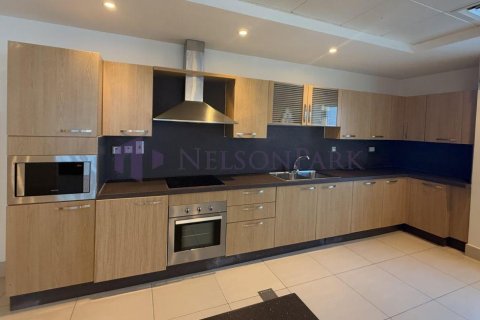 3 bedrooms Apartment in Doha, Qatar No. 57722 3