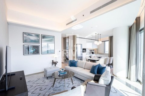 Квартира с 3 спальнями в Address Harbour Point, ОАЭ №192634 3