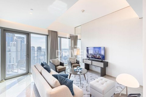 Квартира с 3 спальнями в Address Harbour Point, ОАЭ №192634 4