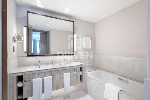 Квартира с 3 спальнями в Address Harbour Point, ОАЭ №192634 13