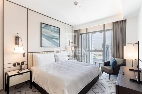 Квартира с 3 спальнями в Address Harbour Point, ОАЭ №192634 8