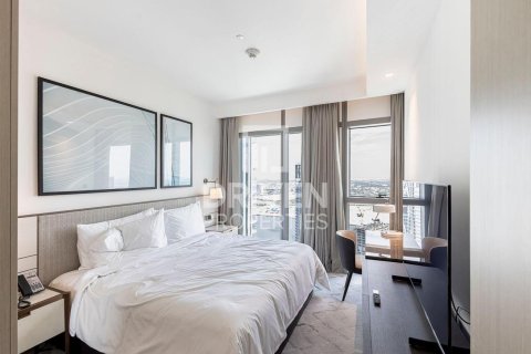 Квартира с 3 спальнями в Address Harbour Point, ОАЭ №192634 11