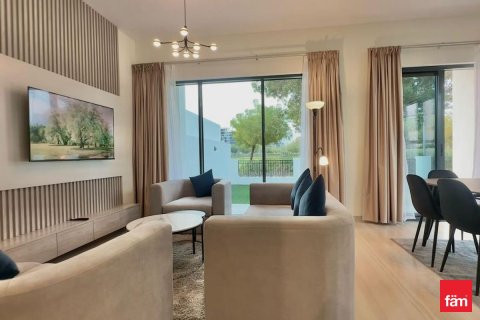 4 bedrooms Villa in Dubai, UAE No. 143644 4