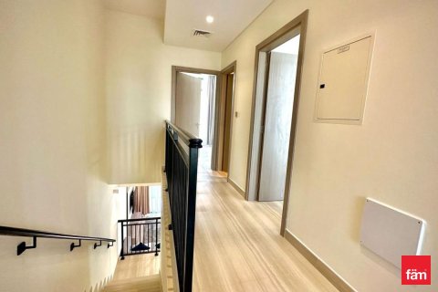 4 bedrooms Villa in Dubai, UAE No. 143644 9