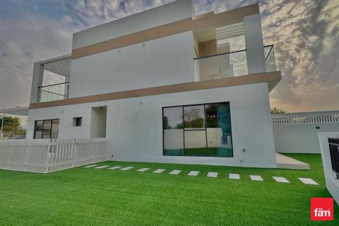 4 bedrooms Villa in Dubai, UAE No. 143644 25