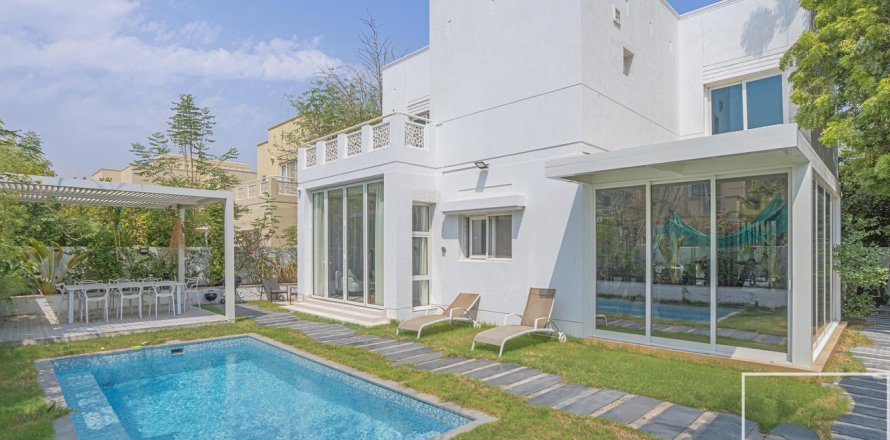 3 bedrooms Villa in Meadows, UAE No. 136422