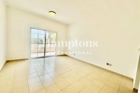 Villa de 4 dormitorios en The Lakes, UAE No. 147960 4