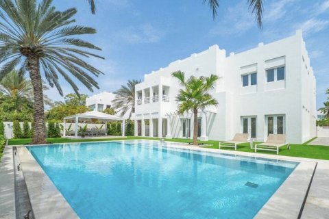 Villa de 4 chambres à Meadows, UAE No. 173408