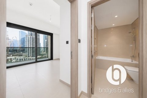 1 bedroom Apartment in Downtown Dubai (Downtown Burj Dubai), UAE No. 167045 14