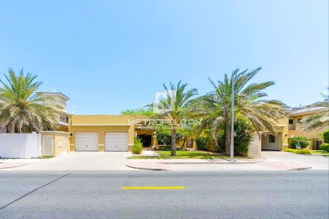 Villa de 4 dormitorios No. 128341 5