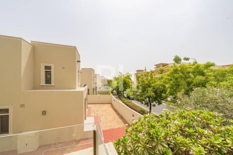 Villa de 4 dormitorios  No. 115134 12