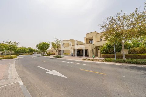 Villa de 4 dormitorios  No. 115134 13