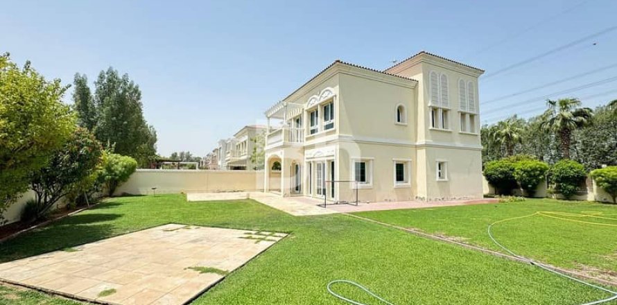 Villa de 2 dormitorios  No. 115133