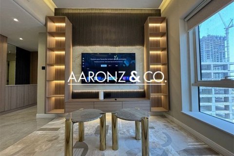 Apartment de 1 dormitorio en Jumeirah Lake Towers, UAE No. 132974