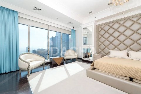 5 bedrooms Penthouse in Emirates Crown, UAE No. 155449 17