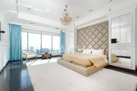 5 bedrooms Penthouse in Emirates Crown, UAE No. 155449 19