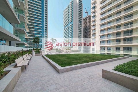 2 bedrooms Apartment in EMAAR Beachfront, UAE No. 198965 6